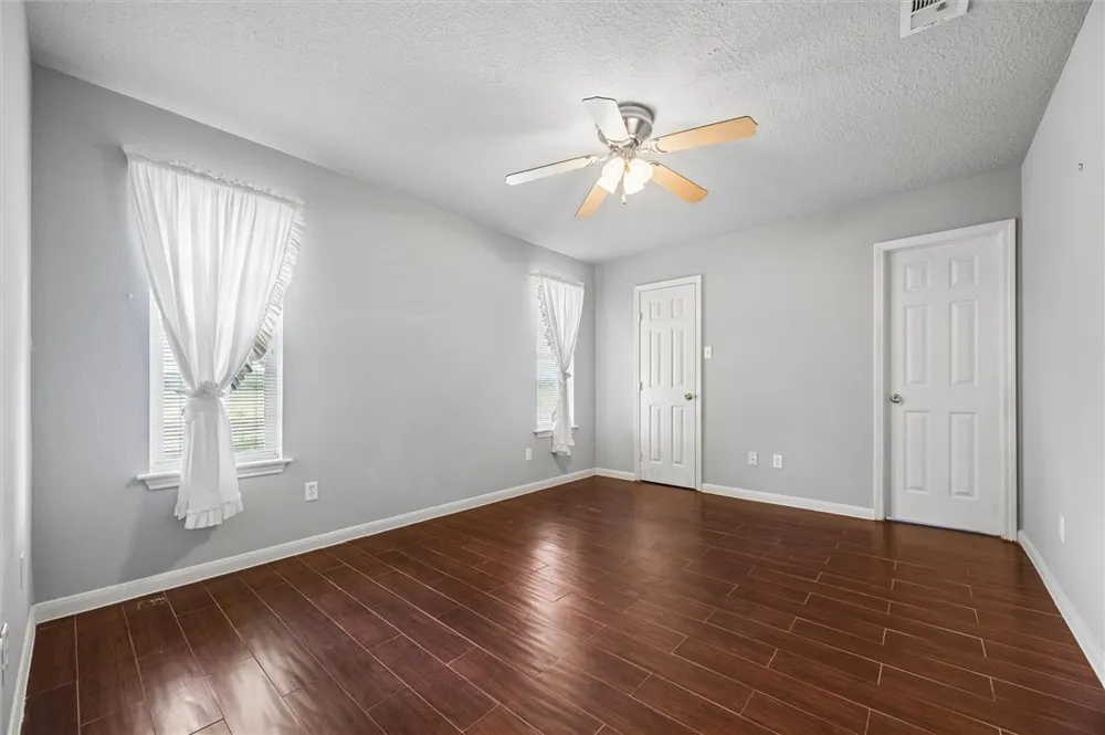 1240 Schumann Road Bellville, TX 77418