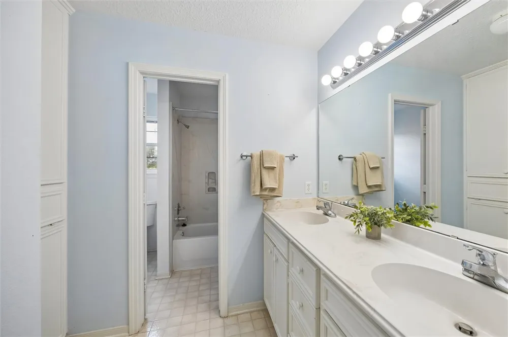 1240 Schumann Road Bellville, TX 77418
