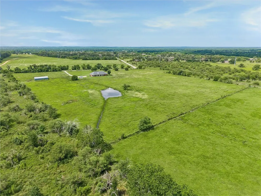 1240 Schumann Road Bellville, TX 77418