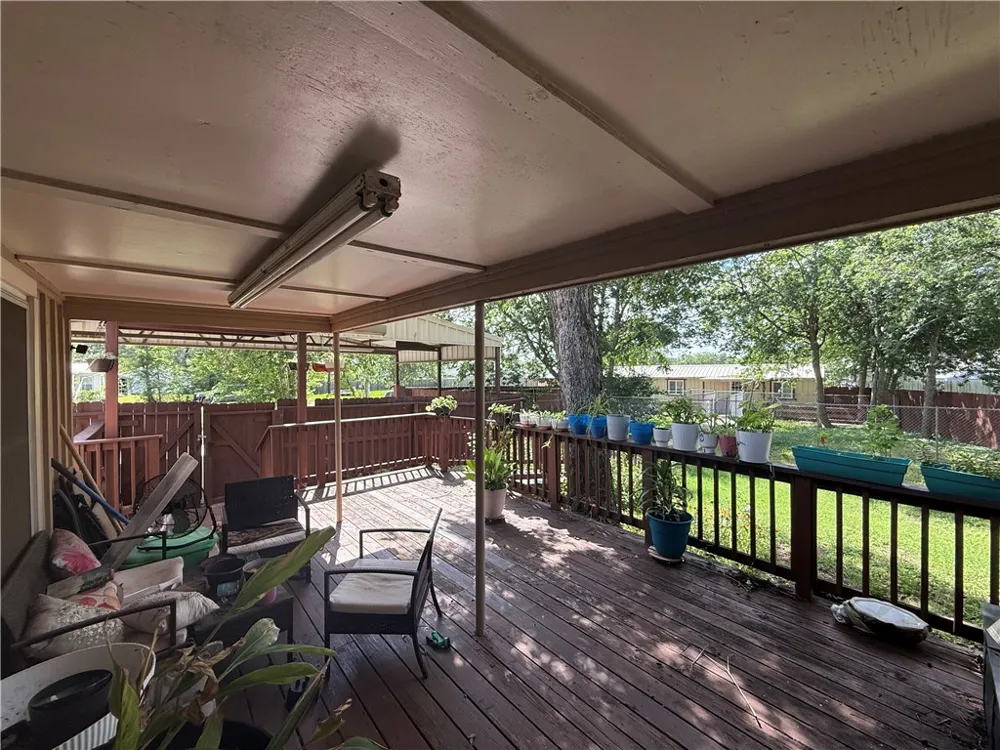 1805 W Highway 21 Caldwell, TX 77836
