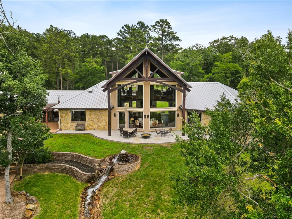 14741 County Road 446 Navasota, TX 77868
