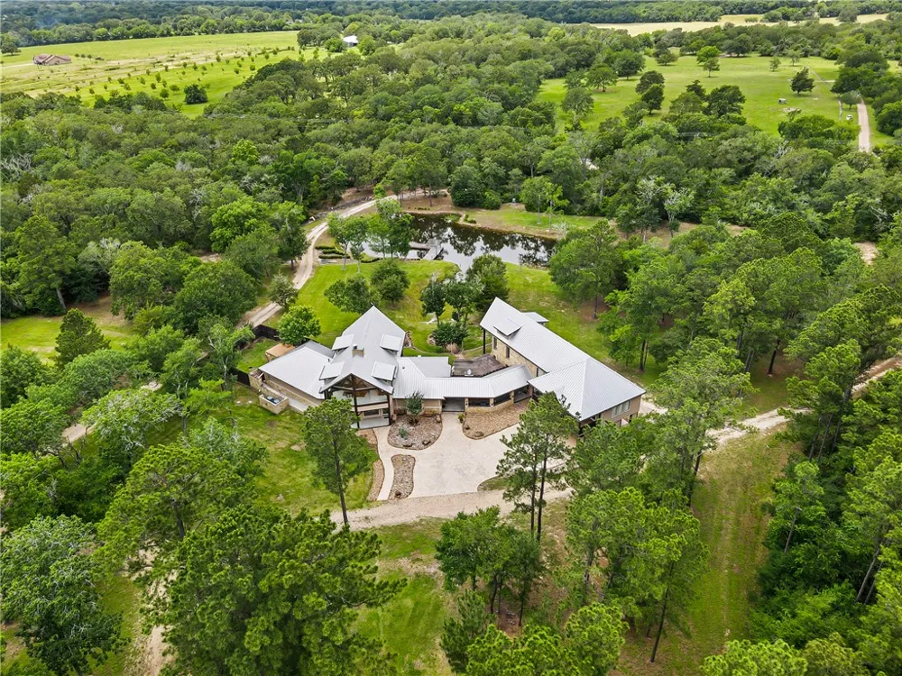 14741 County Road 446 Navasota, TX 77868