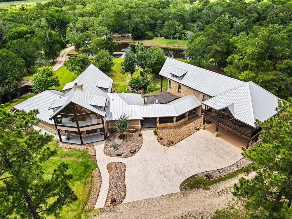 14741 County Road 446 Navasota, TX 77868