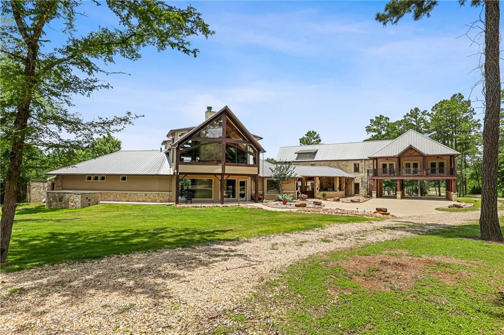 14741 County Road 446 Navasota, TX 77868