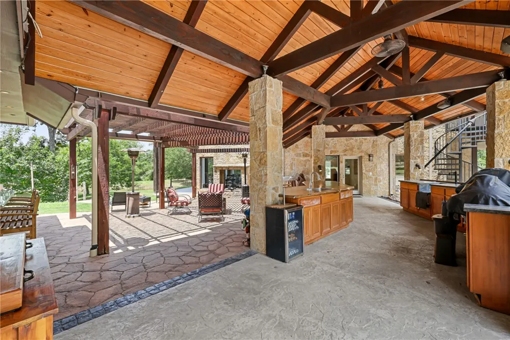 14741 County Road 446 Navasota, TX 77868