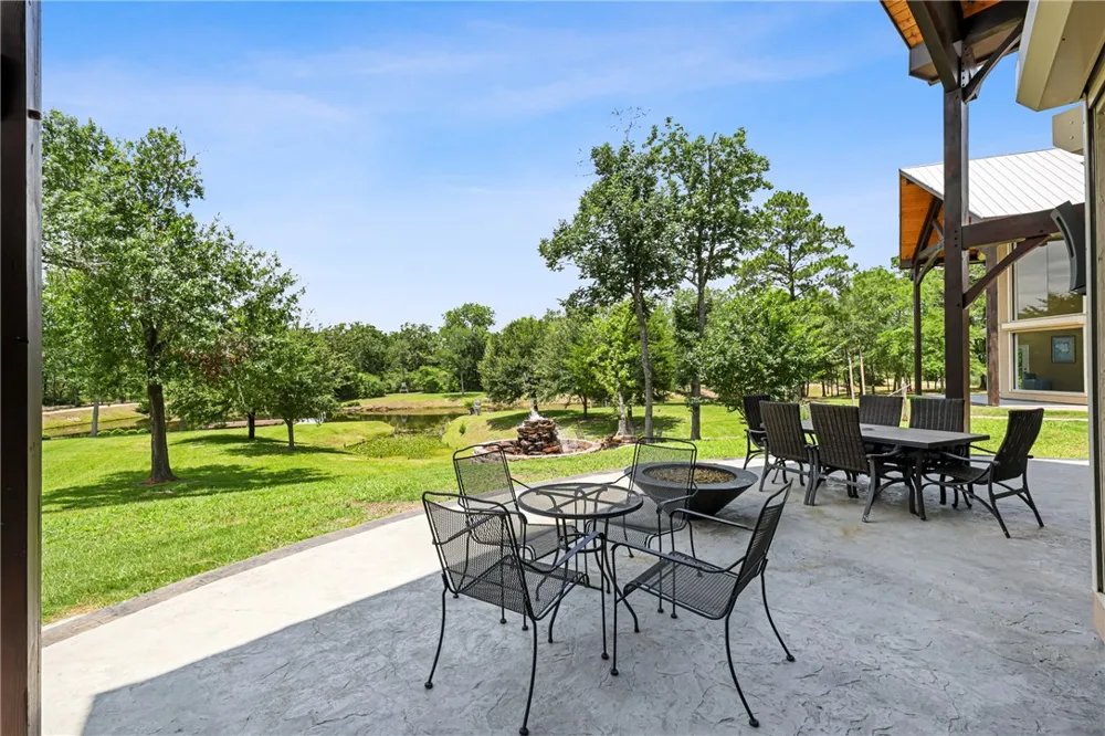 14741 County Road 446 Navasota, TX 77868
