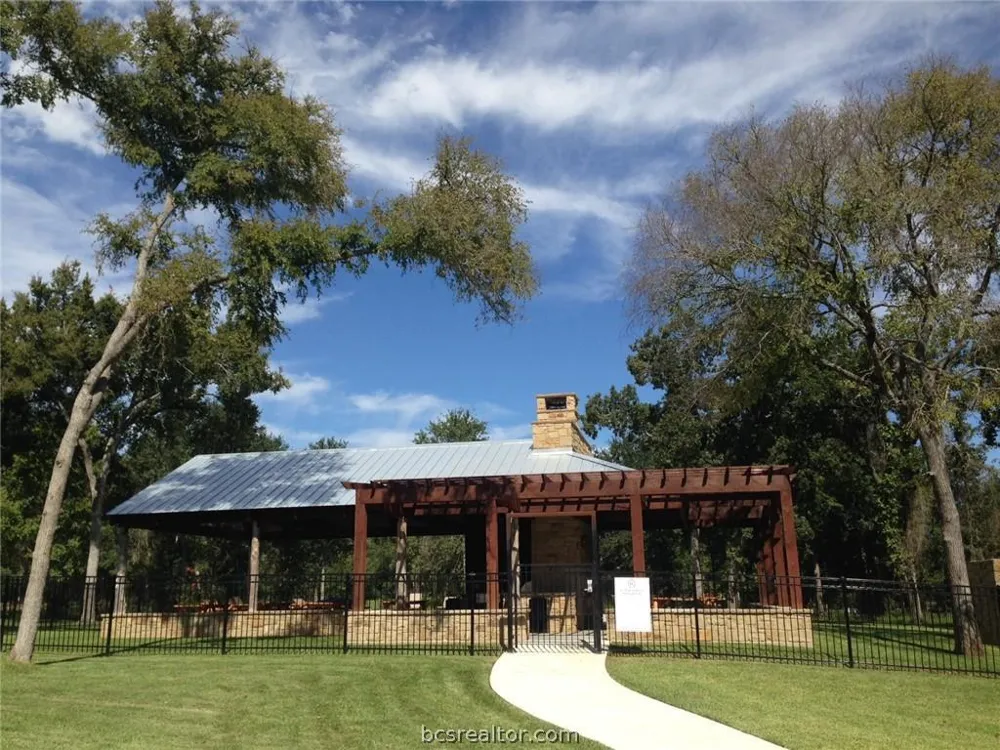 9489 Bishop Bend Iola, TX 77861
