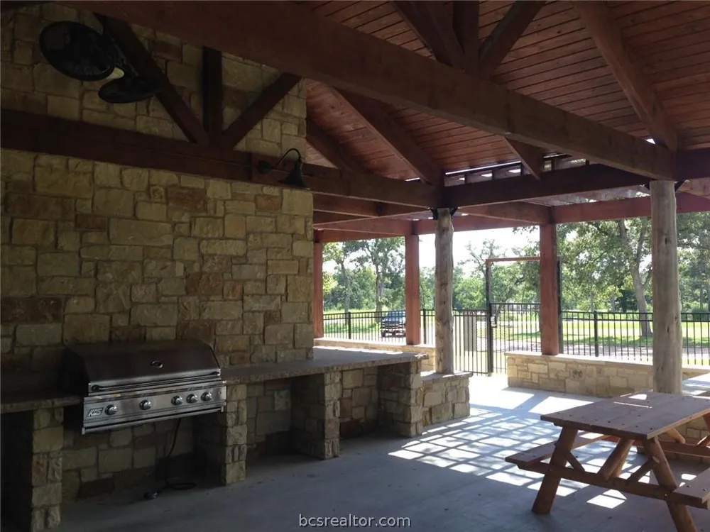 9489 Bishop Bend Iola, TX 77861