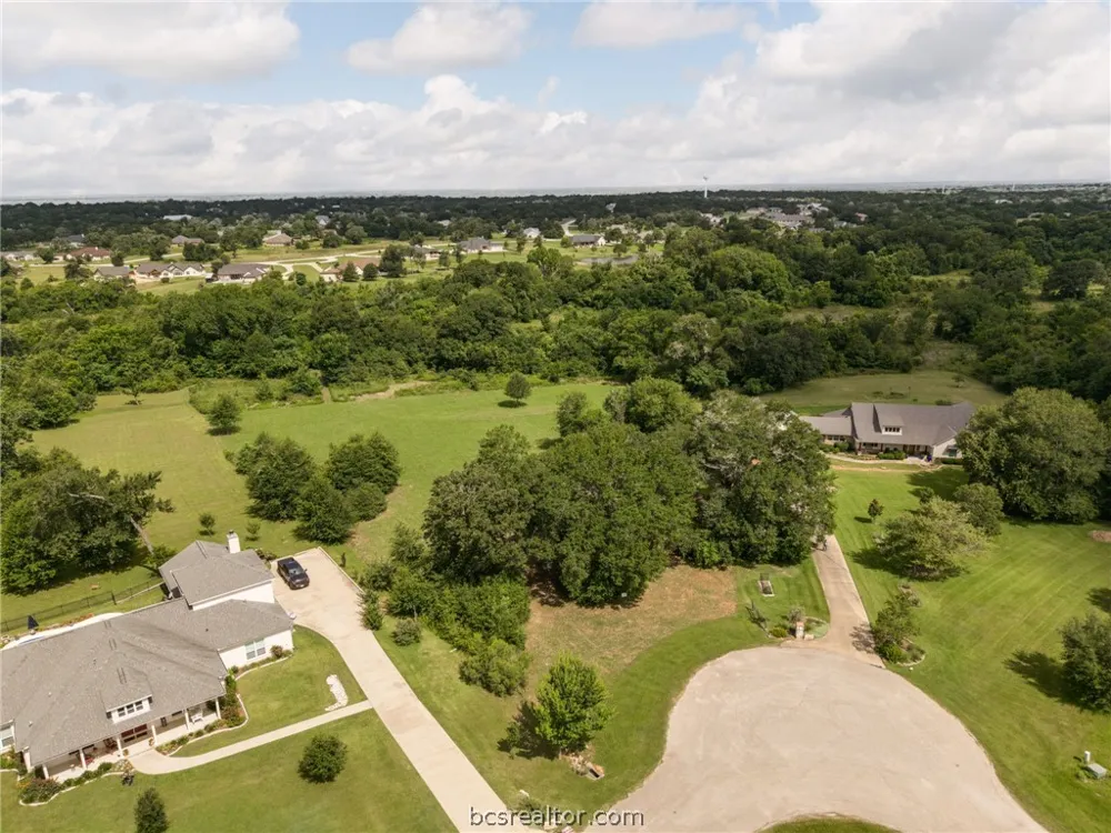 9489 Bishop Bend Iola, TX 77861