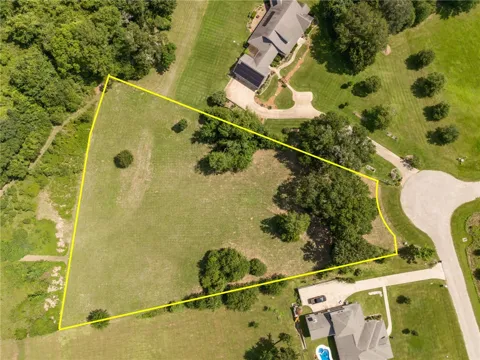 9489 Bishop Bend