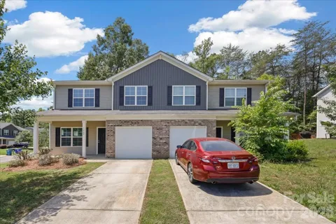 1009 Cedar Village Trail