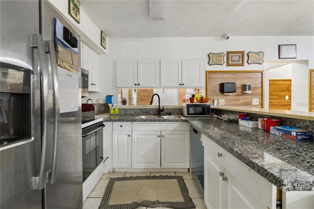 613 FOREST HILLS DRIVE Brandon, FL 33510