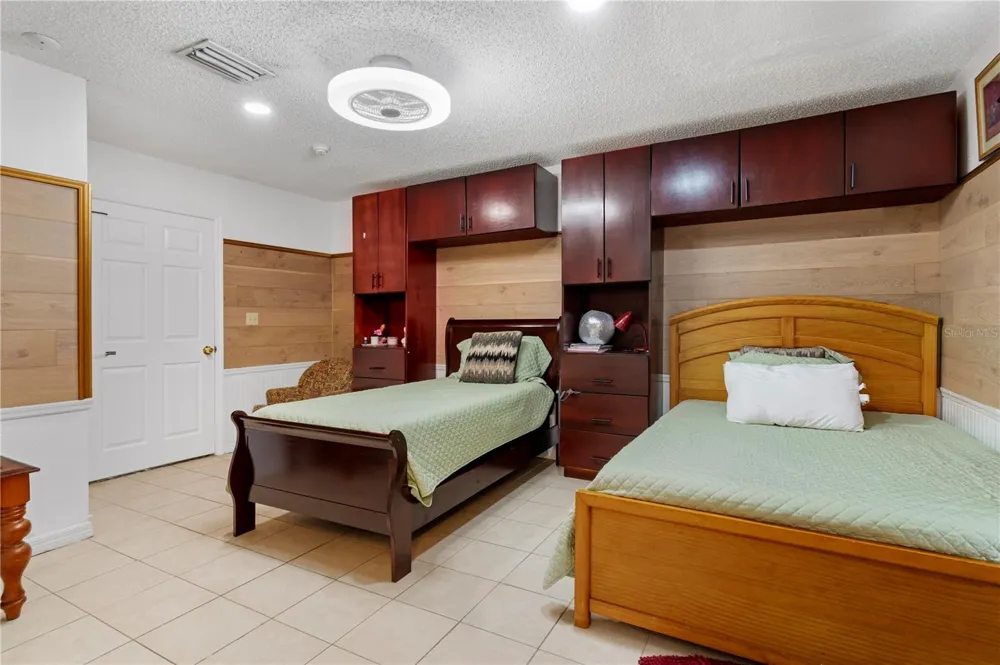 613 FOREST HILLS DRIVE Brandon, FL 33510