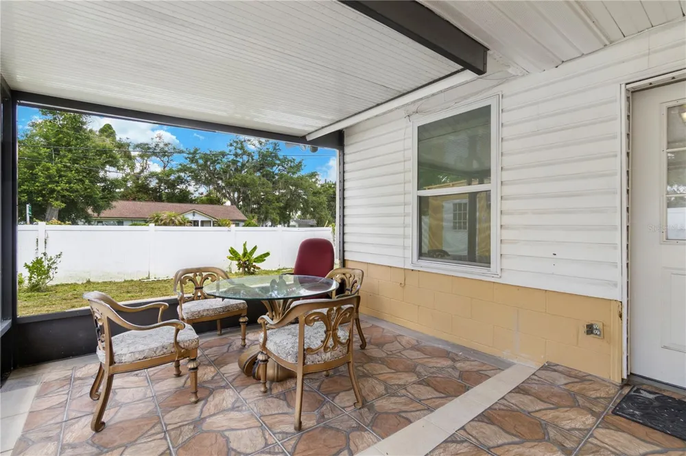 613 FOREST HILLS DRIVE Brandon, FL 33510