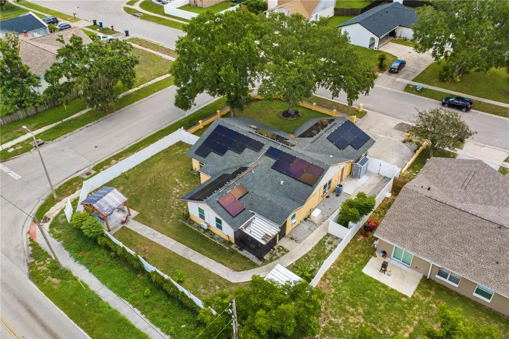613 FOREST HILLS DRIVE Brandon, FL 33510