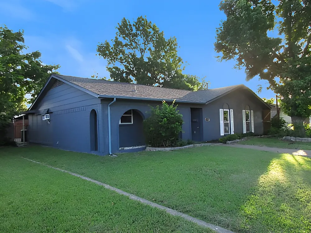 1721 Melrose Street Garland, TX 75042