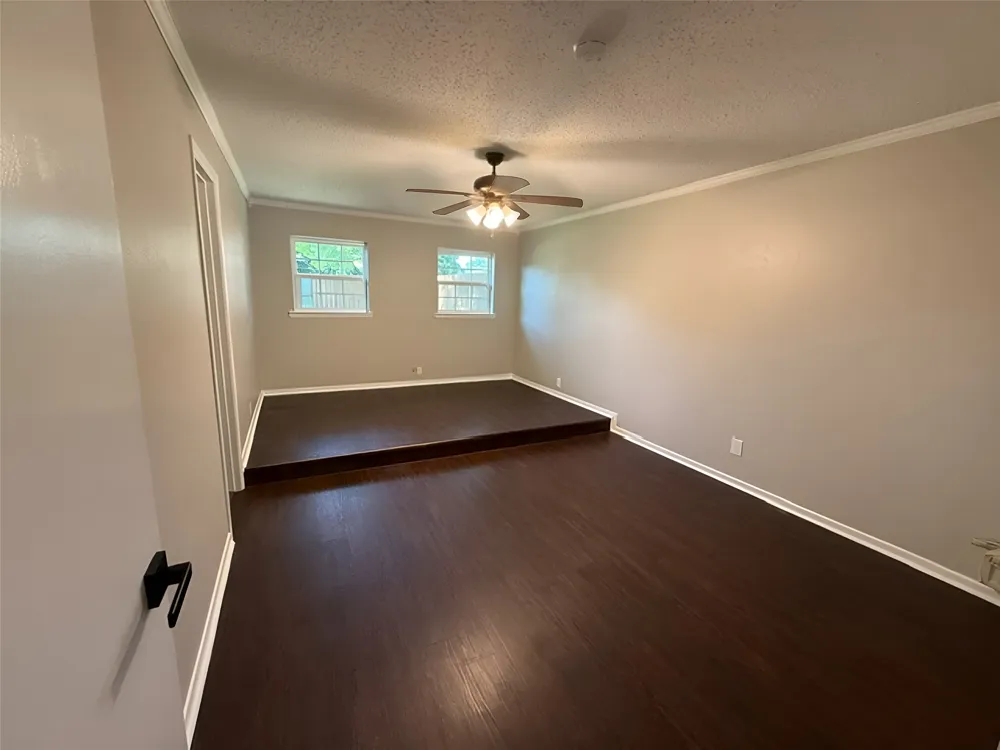 1721 Melrose Street Garland, TX 75042