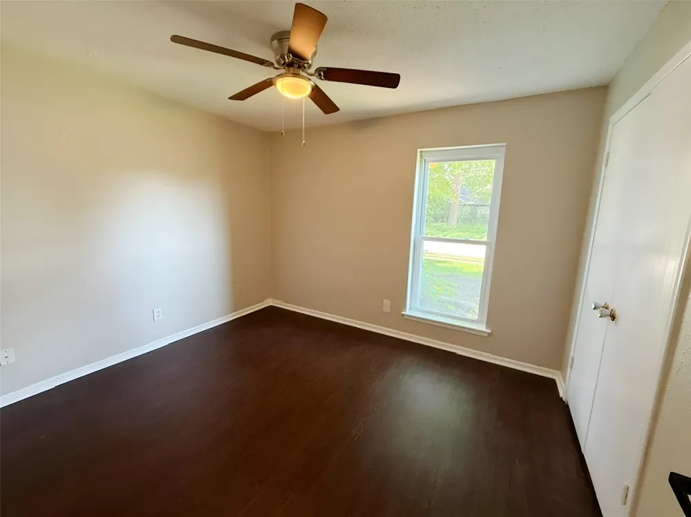 1721 Melrose Street Garland, TX 75042
