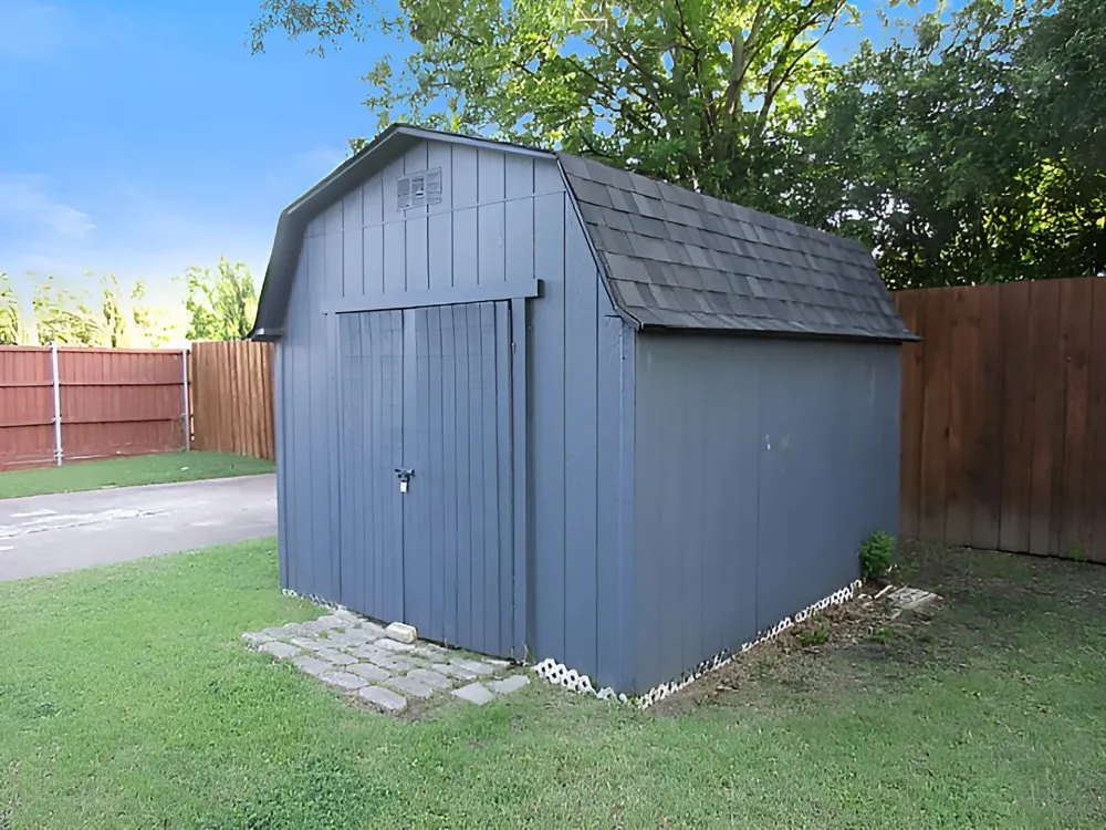 1721 Melrose Street Garland, TX 75042