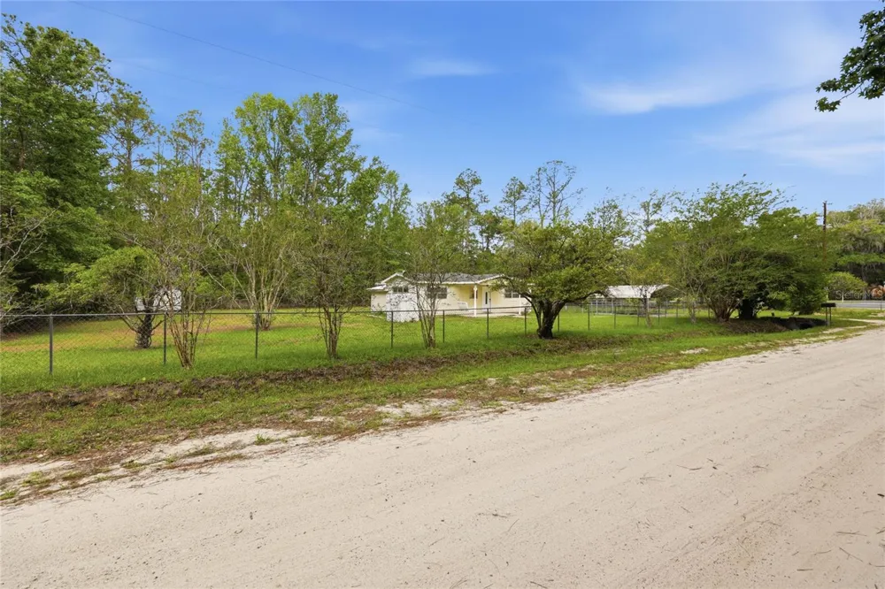 16913 NE 77TH LANE Hawthorne, FL 32640