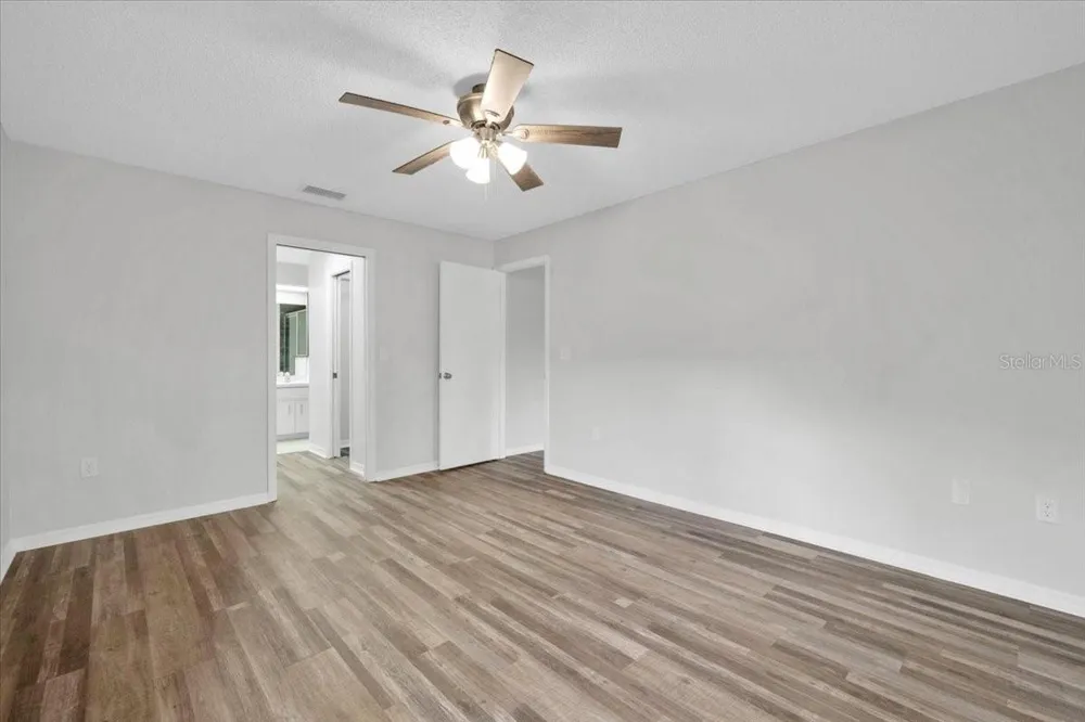 2025 SYLVESTER ROAD #MM4 Lakeland, FL 33803