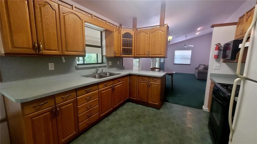 8664 CR 639 Bushnell, FL 33513
