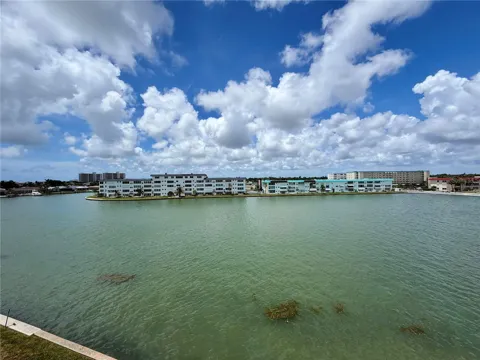 6025 SHORE BOULEVARD S #415