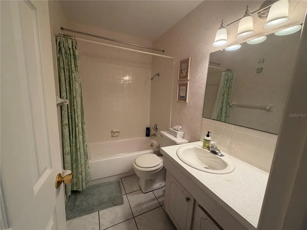 6025 SHORE BOULEVARD S #415 Gulfport, FL 33707