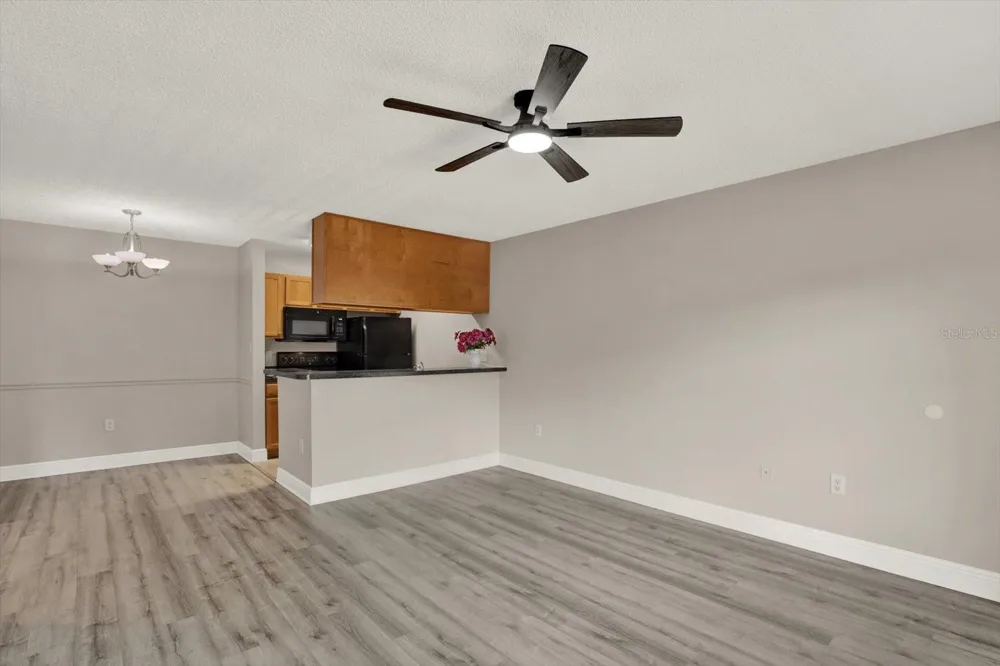 308 LAKE PARSONS GREEN #203 Brandon, FL 33511