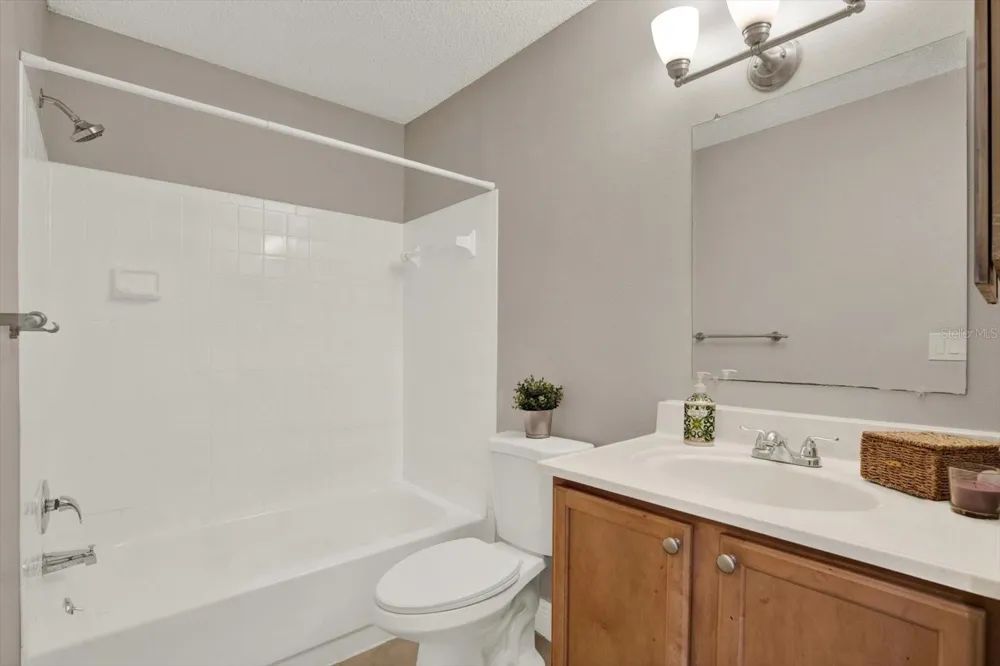 308 LAKE PARSONS GREEN #203 Brandon, FL 33511