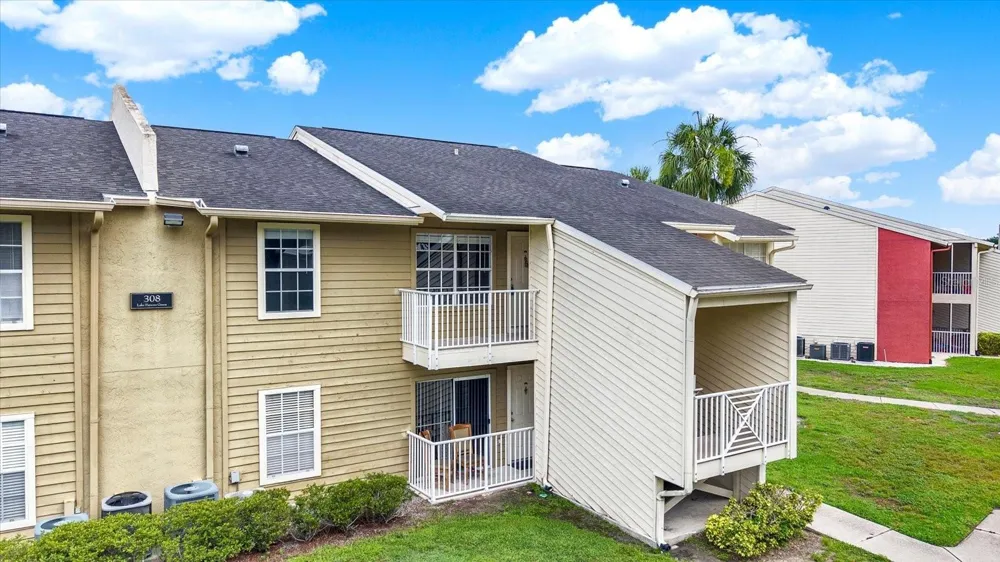 308 LAKE PARSONS GREEN #203 Brandon, FL 33511