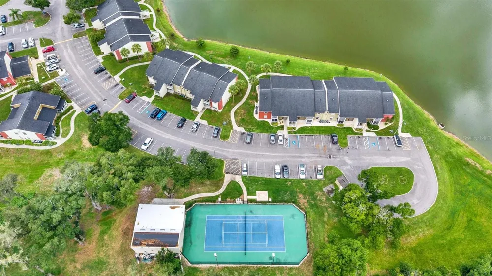 308 LAKE PARSONS GREEN #203 Brandon, FL 33511