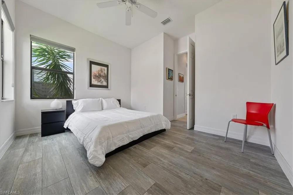3264 Pacific Drive Naples, FL 34119