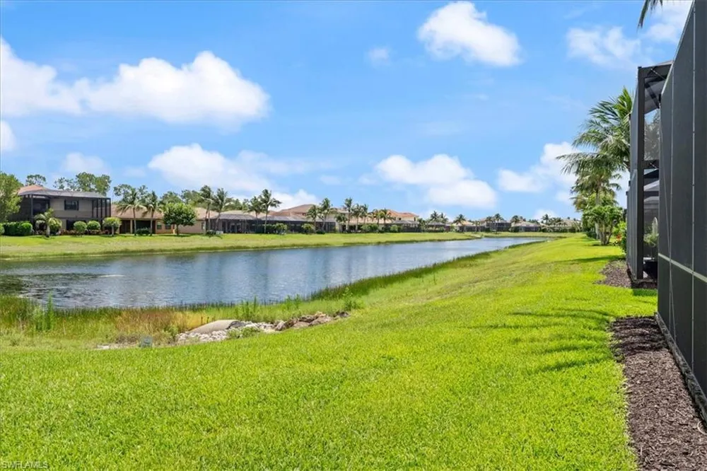 3264 Pacific Drive Naples, FL 34119