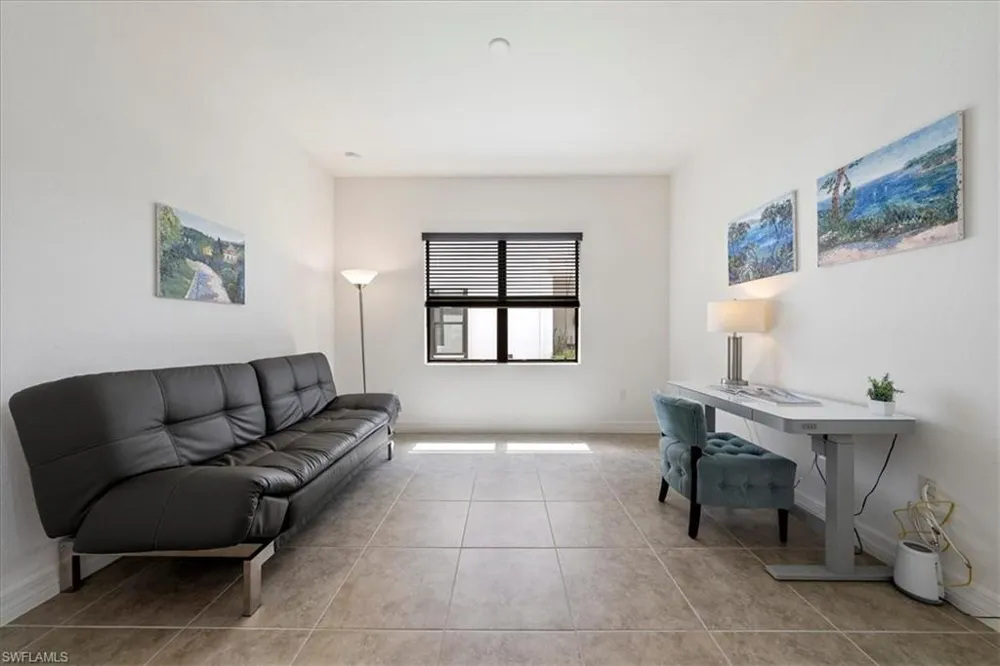 3264 Pacific Drive Naples, FL 34119