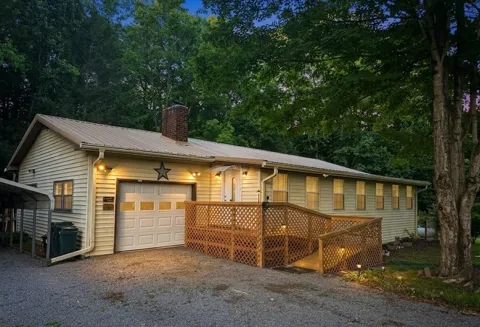 2113 Highway 163
