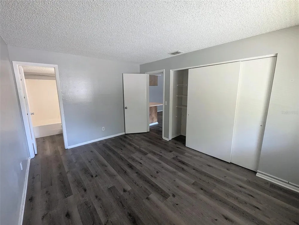 228 THORN TREE PLACE #228 Brandon, FL 33510