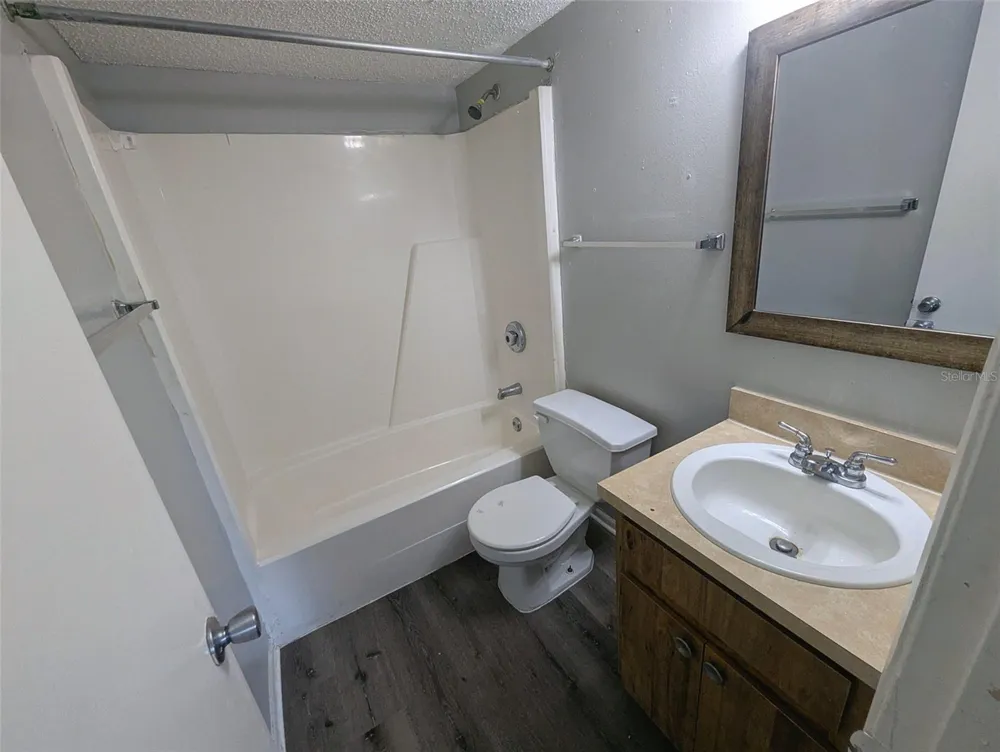 228 THORN TREE PLACE #228 Brandon, FL 33510