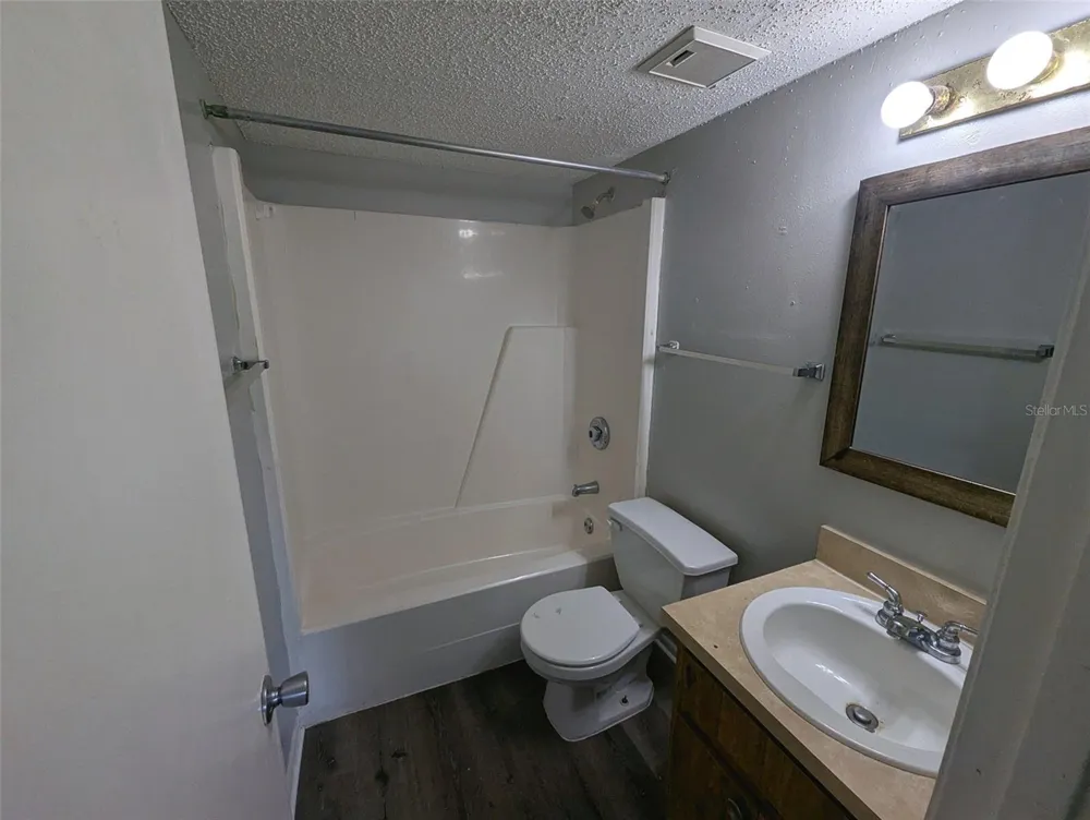 228 THORN TREE PLACE #228 Brandon, FL 33510