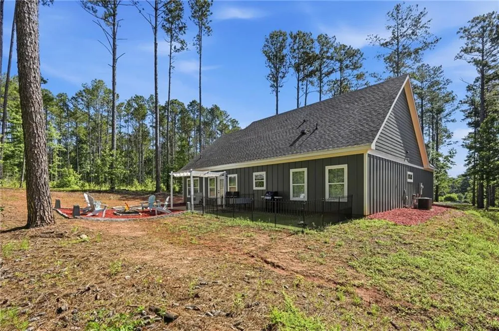 191 Crooked Creek Bay Road Eatonton, GA 31024