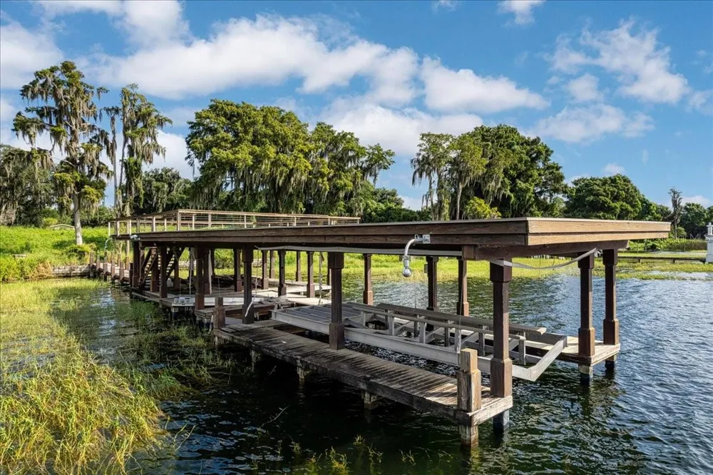 12422 PARK AVENUE Windermere, FL 34786