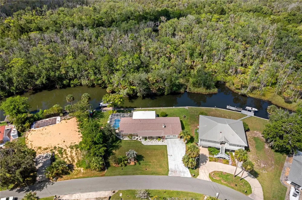 2160 WATERSEDGE DRIVE Crystal River, FL 34429