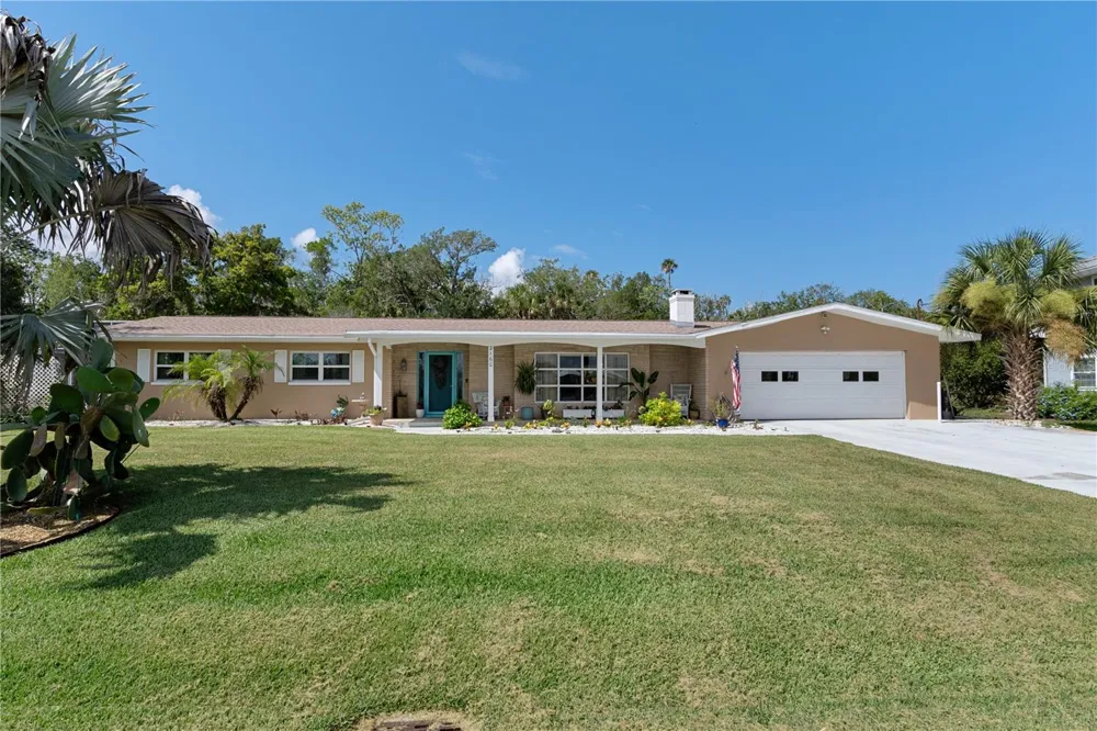2160 WATERSEDGE DRIVE Crystal River, FL 34429