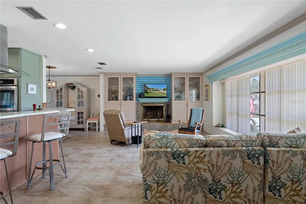 2160 WATERSEDGE DRIVE Crystal River, FL 34429