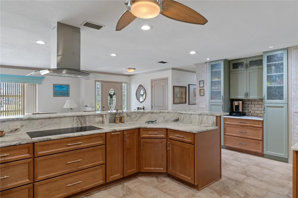 2160 WATERSEDGE DRIVE Crystal River, FL 34429