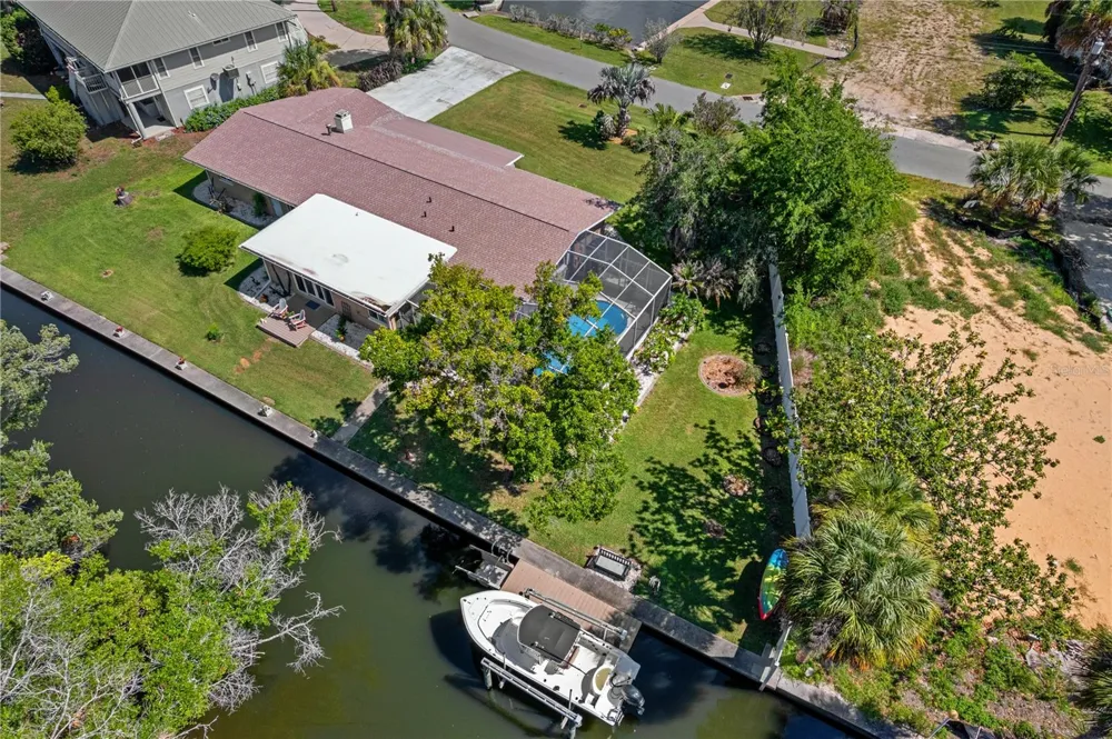 2160 WATERSEDGE DRIVE Crystal River, FL 34429