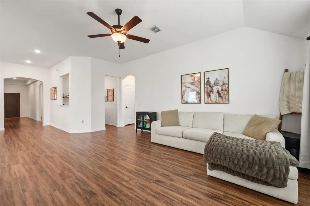 2601 Creswick Drive Mansfield, TX 76084