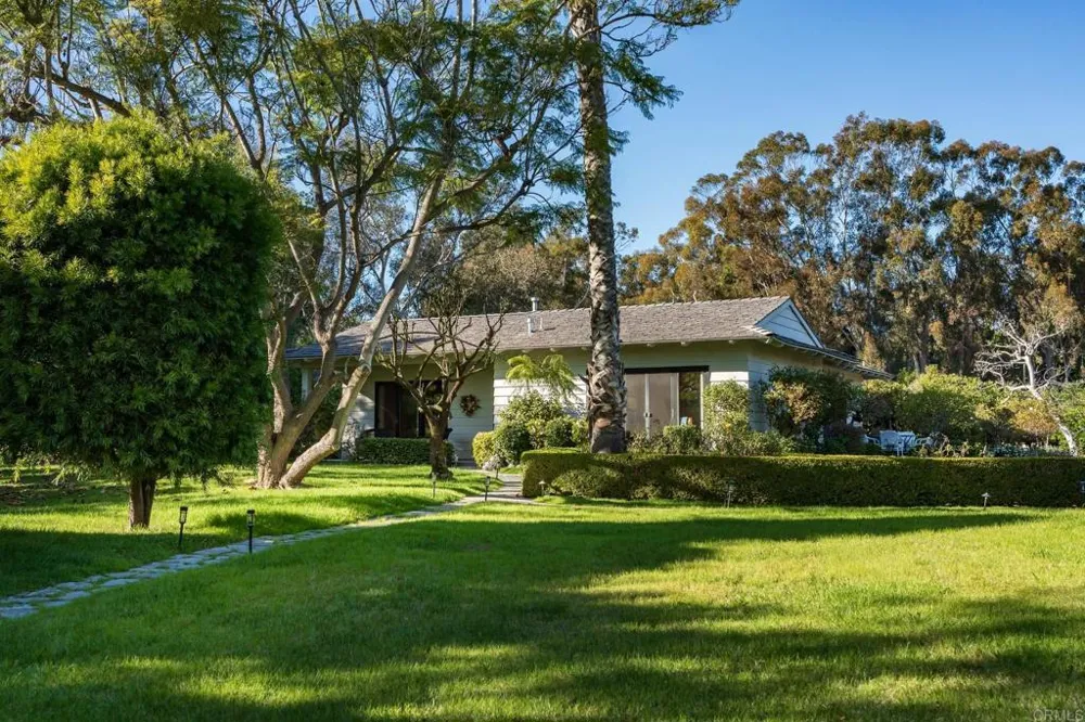 16041 Via Del Alba Rancho Santa Fe, CA 92067