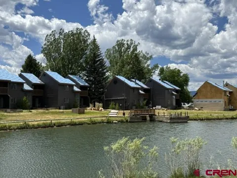 195 Lakeside Drive #7602