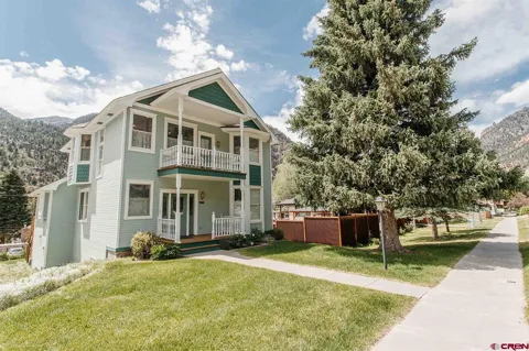 320 4th Street